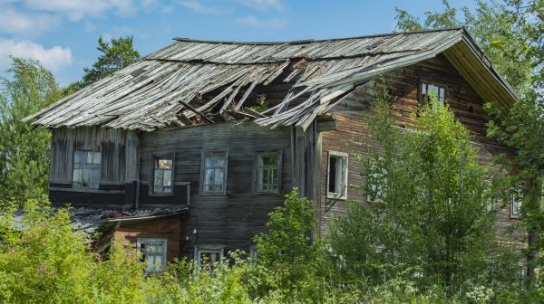 Cottage Demolition in Glen Allen